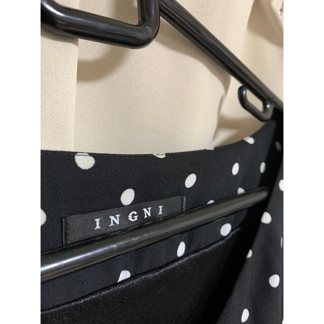 INGNI(イング)のINGNI ワンピース 黒 白 ドット 水玉 レディースのワンピース(ロングワンピース/マキシワンピース)の商品写真