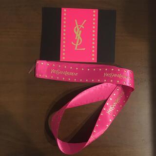 イヴサンローランボーテ(Yves Saint Laurent Beaute)のイヴ・サンローラン　リボン　ラッピング　メッセージカード　ピンク(ショップ袋)