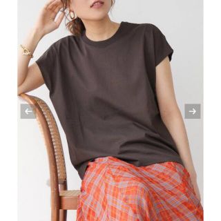 イエナ(IENA)のIENA新品 《追加2》ラウンドテールプルオーバー　ブラウン(Tシャツ(半袖/袖なし))