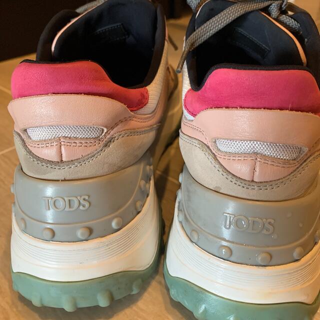 TOD'S(トッズ)のスニーカー レディースの靴/シューズ(スニーカー)の商品写真