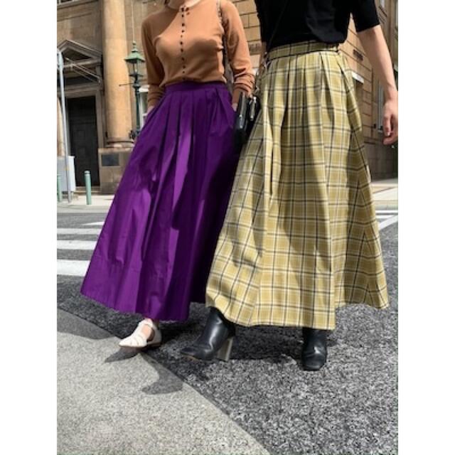 HYEON ヘヨンmustard check レディースのスカート(ロングスカート)の商品写真