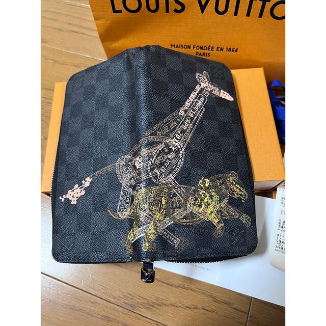 LOUIS VUITTON(ルイヴィトン)のルイヴィトン ダミエ グラフィット ジッピー ウォレット ヴェルティカル キリン メンズのファッション小物(長財布)の商品写真