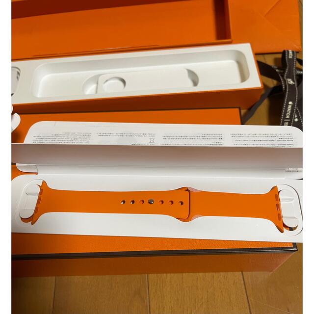 Hermes(エルメス)のApple Watch7 エルメスラバーバンド45mm スマホ/家電/カメラのスマホアクセサリー(その他)の商品写真