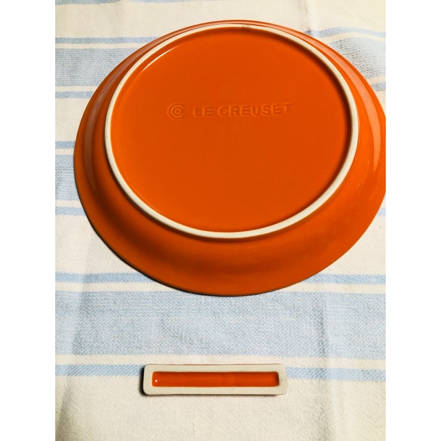 LE CREUSET(ルクルーゼ)のもちこ様専用　ルクルーゼ　ラウンドプレート　箸置き　グラタン皿 インテリア/住まい/日用品のキッチン/食器(食器)の商品写真