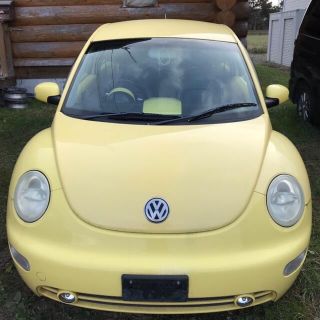 フォルクスワーゲン(Volkswagen)のVW ニュービートル💛イエロー(車体)