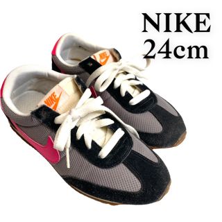 ナイキ(NIKE)のNIKE レディース　スニーカー　(スニーカー)