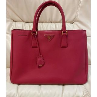 プラダ レザーバッグの通販 1,000点以上 | PRADAを買うならラクマ
