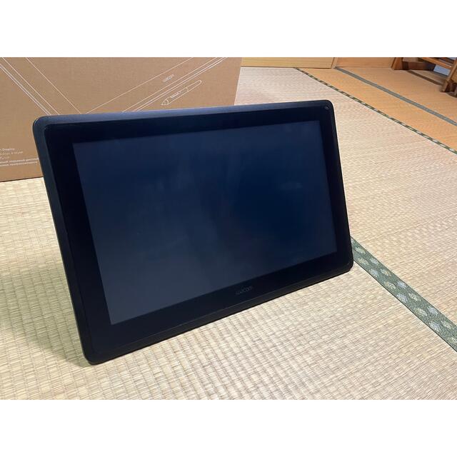 Wacom(ワコム)の［美品］値下げ中！Wacom Cintiq 22 <DTK-2260/K0D>  スマホ/家電/カメラのPC/タブレット(ディスプレイ)の商品写真