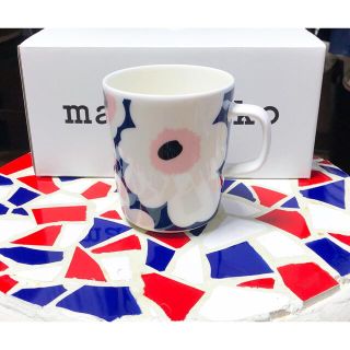 マリメッコ(marimekko)のマリメッコ フィンエアー 限定マグカップ (グラス/カップ)