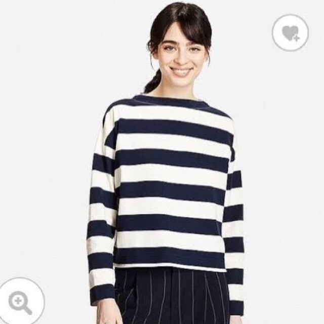 UNIQLO(ユニクロ)のユニクロ　カットソー　太ボーダー　モックネック　ショート丈　紺×白　　Mサイズ レディースのトップス(カットソー(長袖/七分))の商品写真