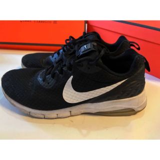 ナイキ(NIKE)のmoron様　NIKE エアマックスモーション　スニーカー　26.5cm(スニーカー)