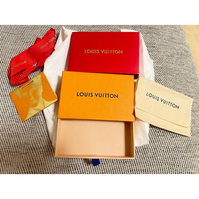 LOUIS VUITTON(ルイヴィトン)のルイヴィトン 空箱 紙袋 レディースのバッグ(ショップ袋)の商品写真