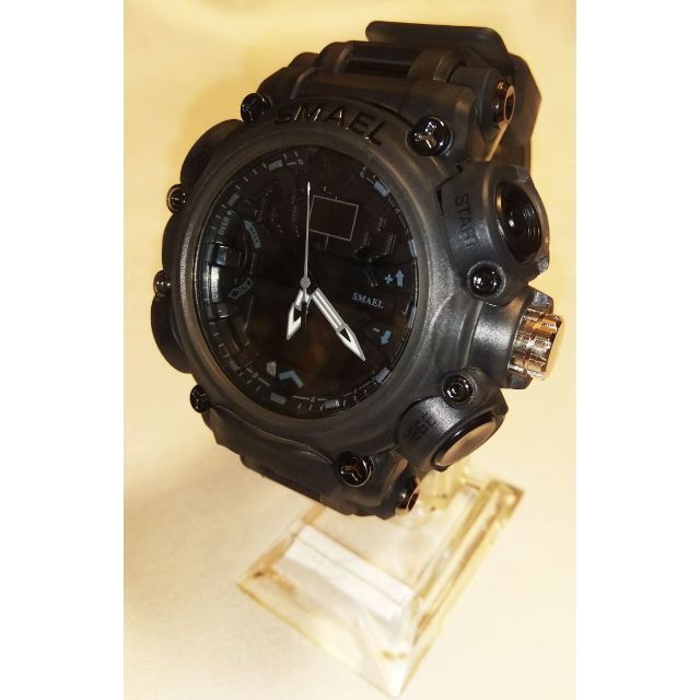 SMAEL 8053 スポーツウォッチ（透明ブラック） メンズの時計(腕時計(デジタル))の商品写真