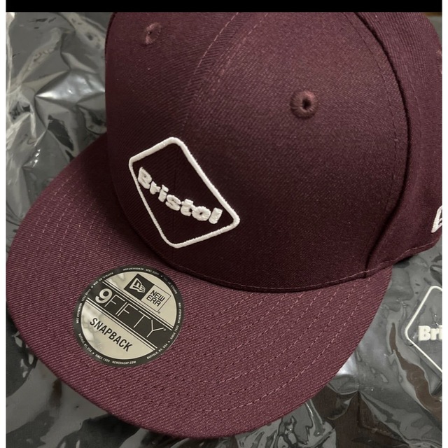 F.C.R.B.(エフシーアールビー)のFCRB 22AW EMBLEM 9FIFTY SNAP BACK CAP   メンズの帽子(キャップ)の商品写真