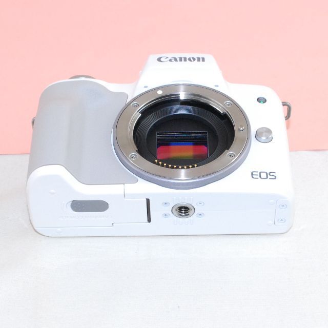 カメラバッグ付★画像自動転送 Wi-Fi 自撮★CANON EOS KISS M