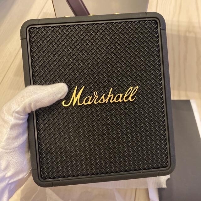 【送料込】 Marshall 新品同様 ワイヤレスポータブルスピーカー スピーカー