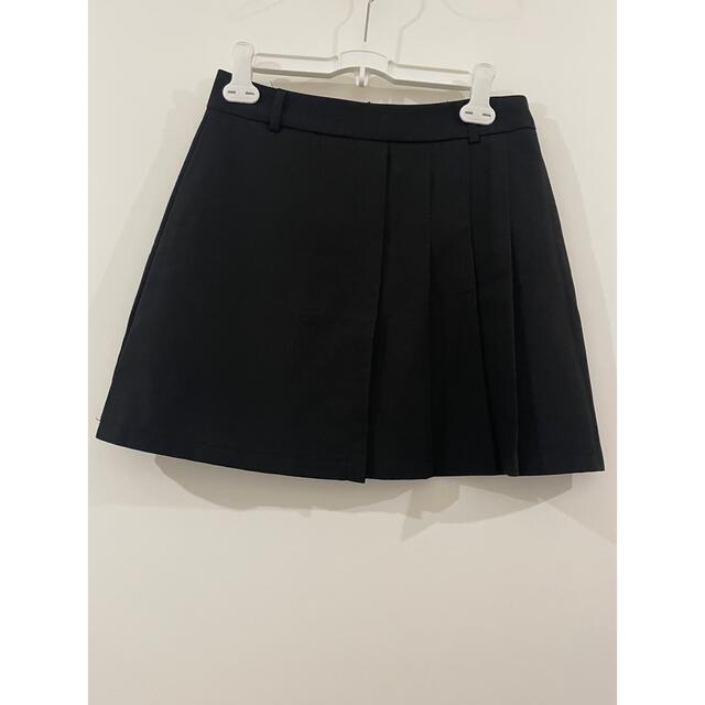 GOGOSING(ゴゴシング)のSONA ソニョナラ ハーフプリーツミニスカート ブラック M レディースのスカート(ミニスカート)の商品写真