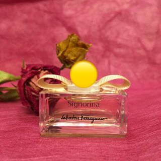 サルヴァトーレフェラガモ(Salvatore Ferragamo)のフェラガモ 香水 シニョリーナ エレガンツァ EDP 5ml (香水(女性用))