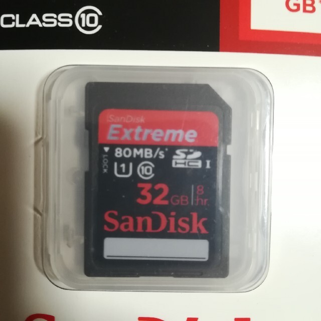 SanDisk(サンディスク)のSanDisk Extreme SDHC 32GB 国内流通品 スマホ/家電/カメラのカメラ(その他)の商品写真