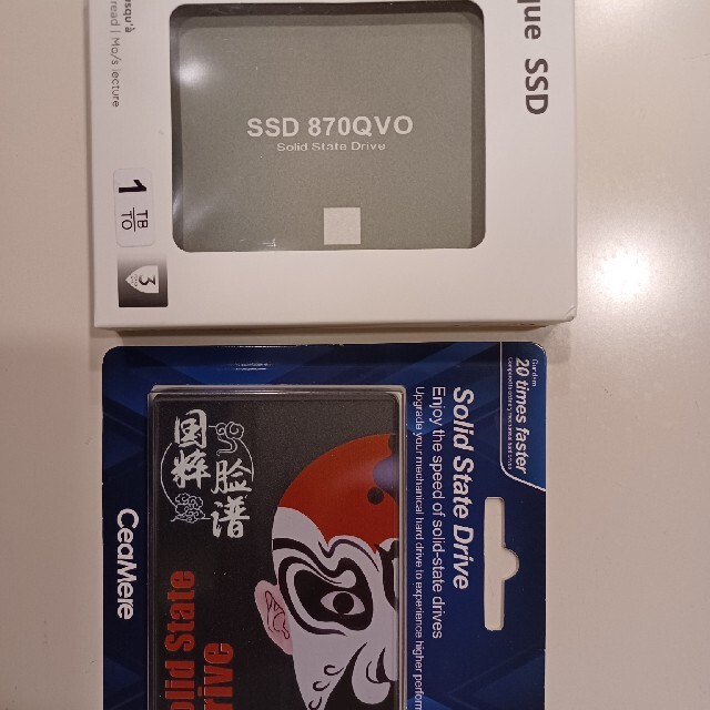 SSD 1TB 256GB ２個セット - PCパーツ