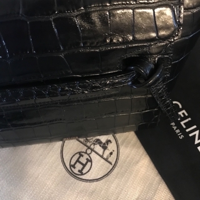 celine(セリーヌ)のCELINE NANOクロコブラックベルトバッグセリーヌ保存袋確認用 レディースのバッグ(ハンドバッグ)の商品写真
