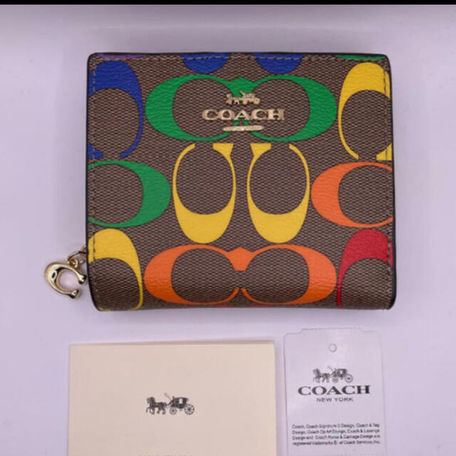 COACH コーチ ベージュ シグネチャー レインボー カラフル 二つ折り