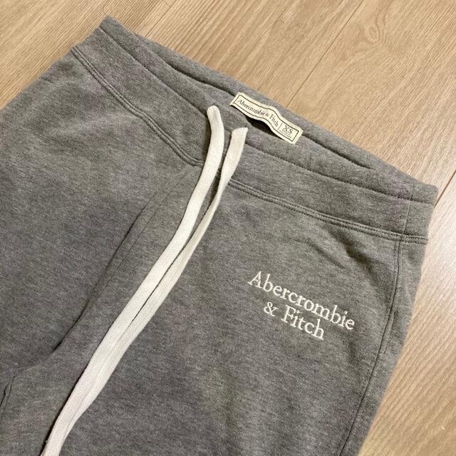 Abercrombie&Fitch(アバクロンビーアンドフィッチ)の【美品】アバクロンビーフィッチ　裏起毛スエットパンツ レディースのパンツ(カジュアルパンツ)の商品写真