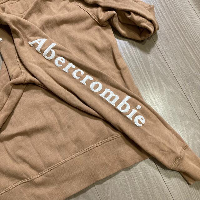 Abercrombie&Fitch(アバクロンビーアンドフィッチ)の【美品】アバクロンビーフィッチ　裏起毛フードパーカー レディースのトップス(パーカー)の商品写真