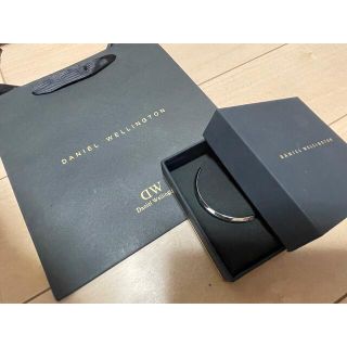 ダニエルウェリントン(Daniel Wellington)の（箱付き）DWダニエルウェリントンバングルシルバーL(ブレスレット/バングル)