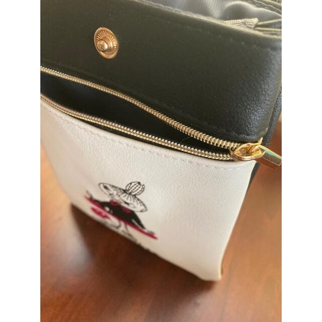 MOOMIN(ムーミン)のムーミン　ミー刺しゅう　スマホショルダー　サコッシュ　新品 レディースのバッグ(ショルダーバッグ)の商品写真