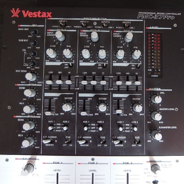 VESTAX PMC-37Pro 楽器のDJ機器(DJミキサー)の商品写真