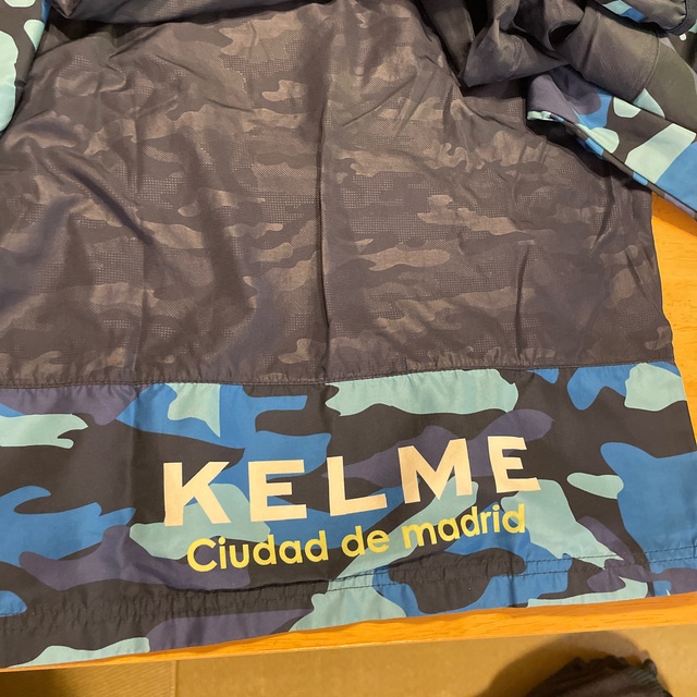 ラボーナ様専用KELME トレーニングウェア　シャカシャカ　紺　上下　130 スポーツ/アウトドアのサッカー/フットサル(ウェア)の商品写真