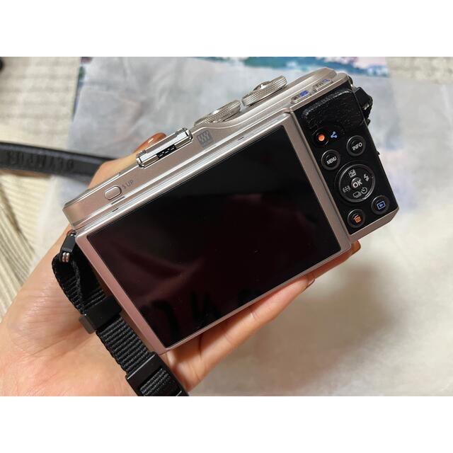 OLYMPUS ミラーレス一眼 PEN E-PL9 14-42 EZ レンズキッ OLYMPUS ミラーレス一眼 PEN E-PL9 14-42 EZ レンズキッ