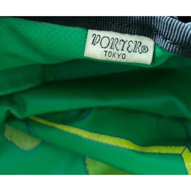 PORTER(ポーター)のOriginal　Fake　KAWS　PORTER　オリジナルフェイク　ポータ メンズのバッグ(メッセンジャーバッグ)の商品写真