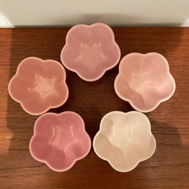 LE CREUSET - ル・クルーゼ フラワー小鉢 5個セット サクラ LE CREUSET - ル・クルーゼ フラワー小鉢 5個セット サクラ