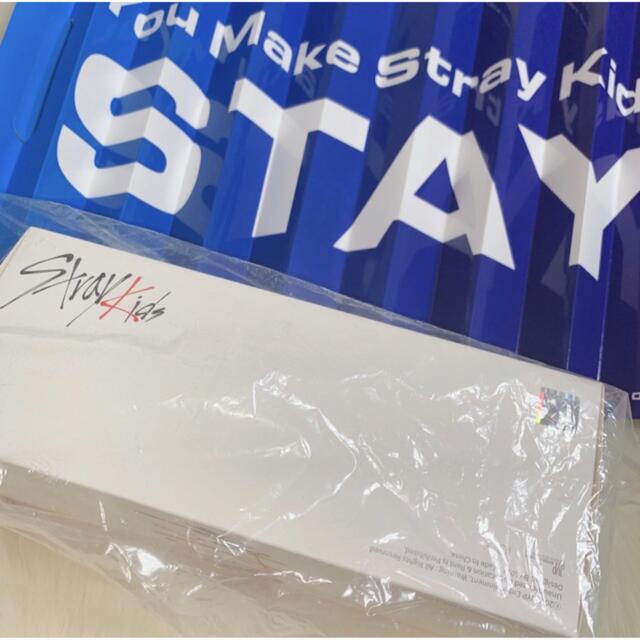 Stray Kids(ストレイキッズ)の【即購入◎】straykids スキズ ペンライト 公式 エンタメ/ホビーのCD(K-POP/アジア)の商品写真