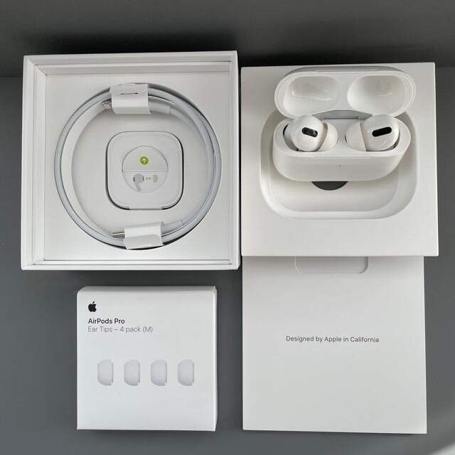 Apple(アップル)のAPPLE AirPods Pro ノイズキャンセリング付完全ワイヤレスイヤホン スマホ/家電/カメラのオーディオ機器(ヘッドフォン/イヤフォン)の商品写真