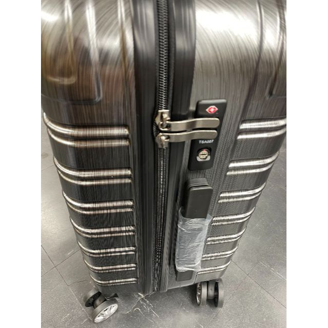 キャリーケース 黒 Sサイズ 新品 機内持ち込み 軽量 レディースのバッグ(スーツケース/キャリーバッグ)の商品写真