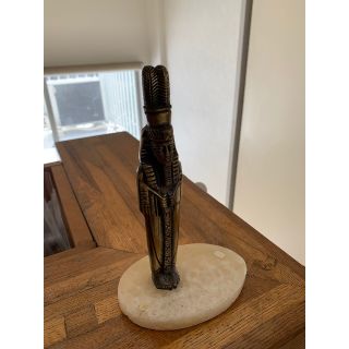 ファラオのオブジェ ゴールドカラー 大理石台(金属工芸)