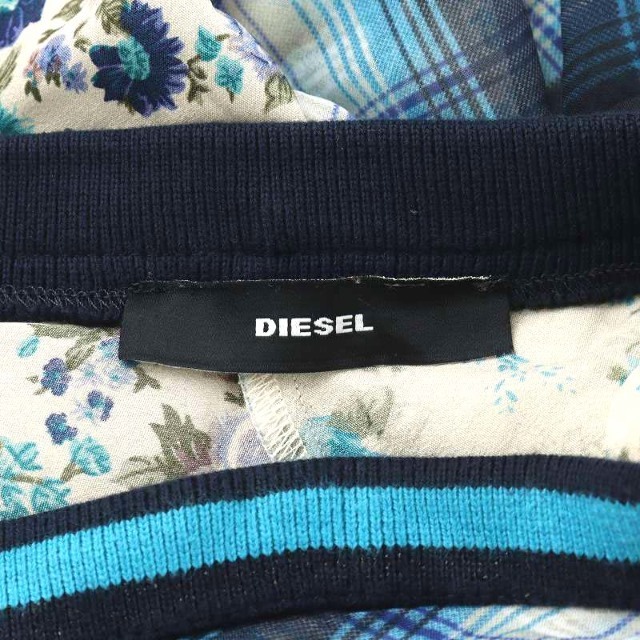 DIESEL(ディーゼル)のディーゼル DIESEL フレアスカート ひざ丈 花柄 チェック XS 青 レディースのスカート(ひざ丈スカート)の商品写真