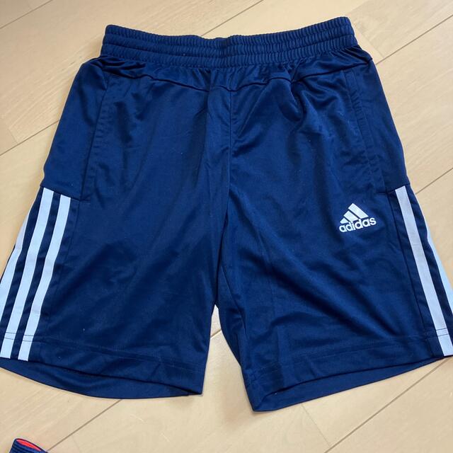 adidas(アディダス)のadidas3点セット キッズ/ベビー/マタニティのキッズ服男の子用(90cm~)(パンツ/スパッツ)の商品写真