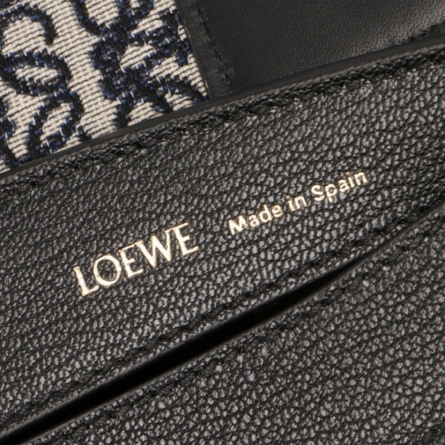 LOEWE ショルダーバッグ LUNA ルナ ホーボー ロゴベルト