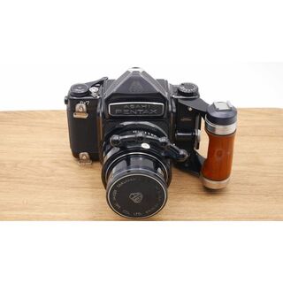 ペンタックス(PENTAX)の9871 Pentax 6×7 Takumar 105mm 2.4 グリップ付き(フィルムカメラ)