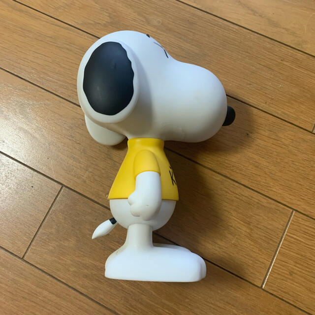 KAWS ORIGINALFAKE PEANUTS SNOOPY エンタメ/ホビーのフィギュア(その他)の商品写真