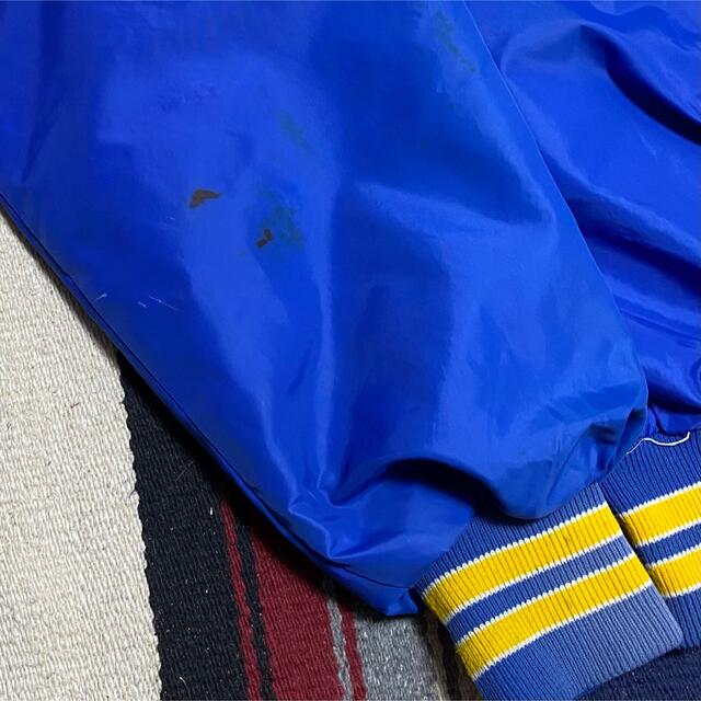 90s 古着 ヴィンテージ スタジャン 刺繍 バックプリント リブライン メンズのジャケット/アウター(スタジャン)の商品写真