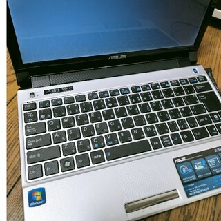 エイスース(ASUS)のノートパソコン(ノートPC)