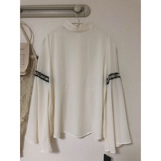 ザラ(ZARA)のZARA ビジュー カットソー トップス (シャツ/ブラウス(長袖/七分))