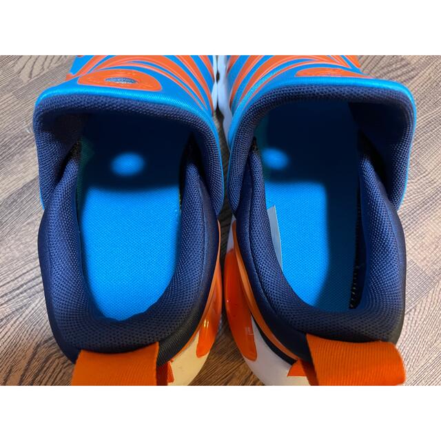 NIKE(ナイキ)のNIKE ダイナモゴー　22センチ キッズ/ベビー/マタニティのキッズ靴/シューズ(15cm~)(スニーカー)の商品写真