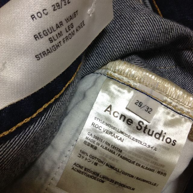 Acne Studios(アクネストゥディオズ)の新品 29-32 Acne Studios ストレートデニム roc 5639 メンズのパンツ(デニム/ジーンズ)の商品写真