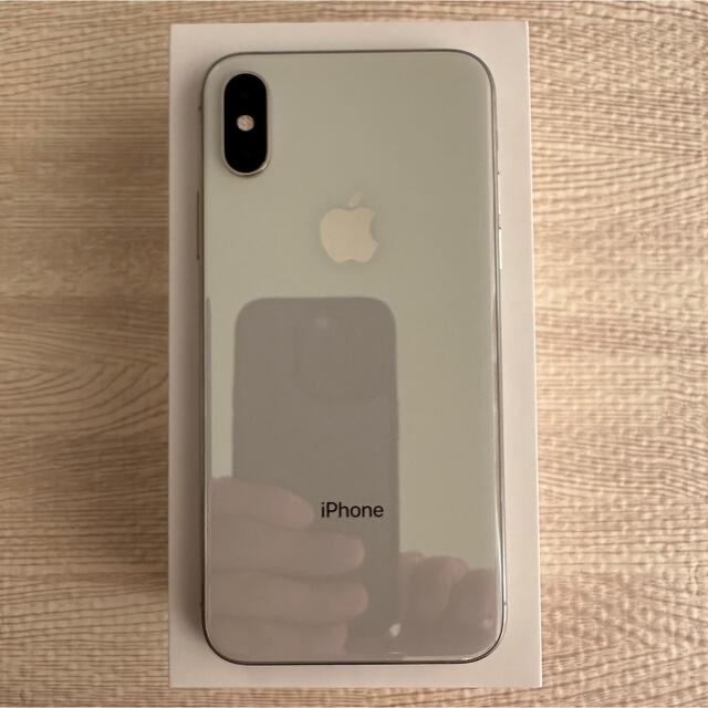 Apple iPhoneXs 256GB  シルバー　docomo 1